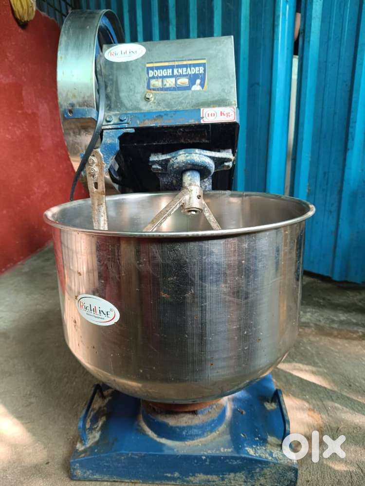 Maida and atta mixer machine