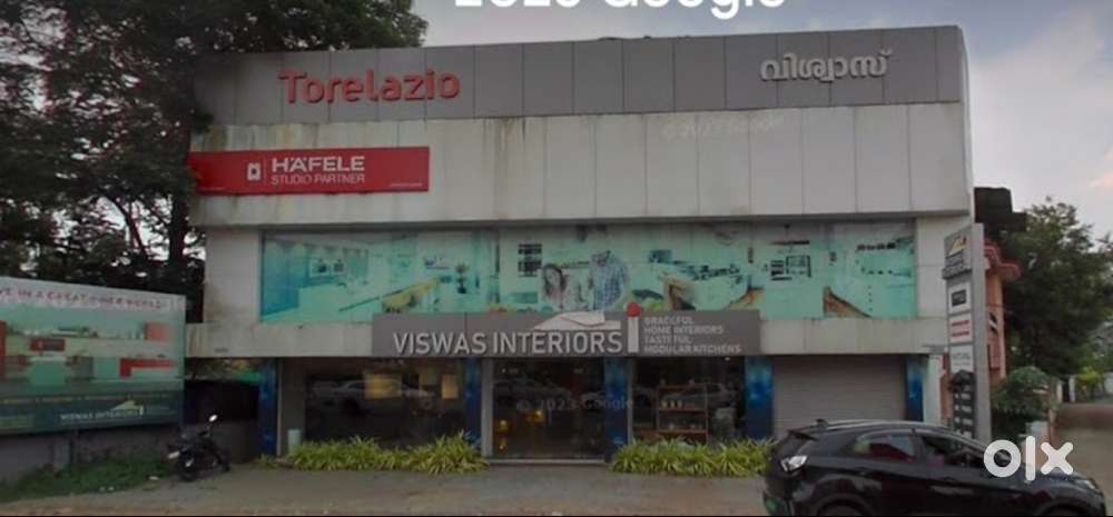 Buiiding for rent opposite Mahalakshmi silks