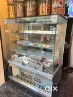 Bakary display brand new