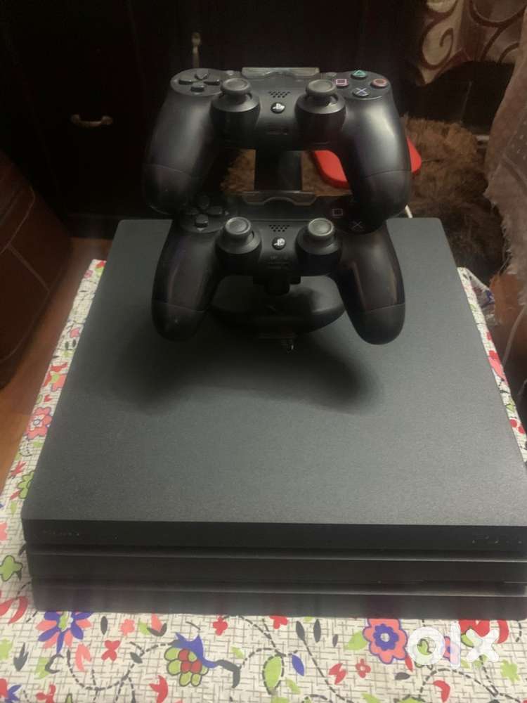 PS 4 1TB pro