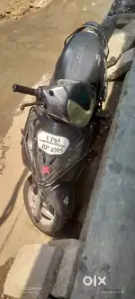 Tayr new hai, battery new hai.