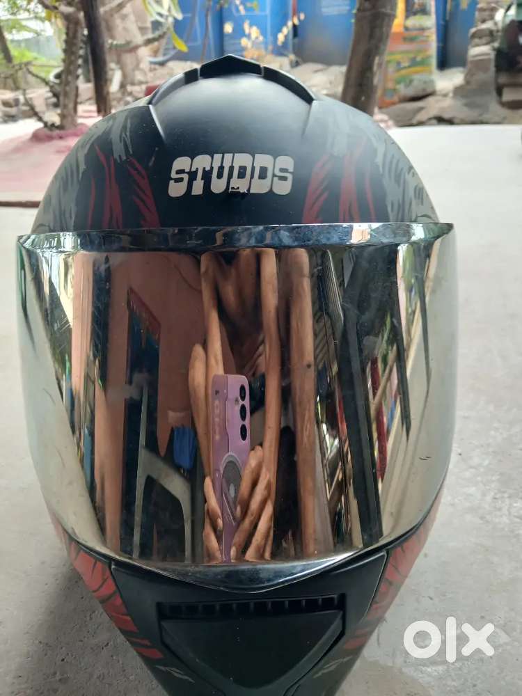 Sporty biker helmate .King Kong( studds )brand helmate...