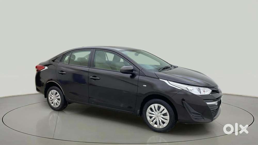 Toyota Yaris J CVT, 2021, Petrol