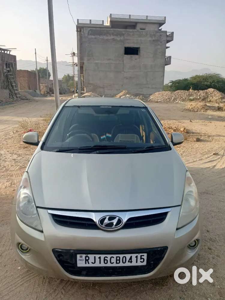 Hyundai i20 2010 CNG & Hybrids 111000 Km Driven