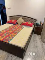 One king size bed with storage both in head side and bottom