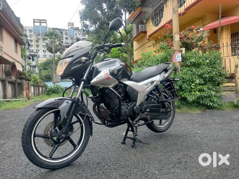 Yamaha SZ R with Disc brake model 2011