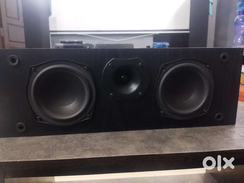 KLIPSCH CENTRE SPEAKER