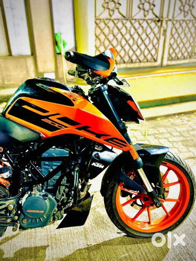 KTM Duke 200