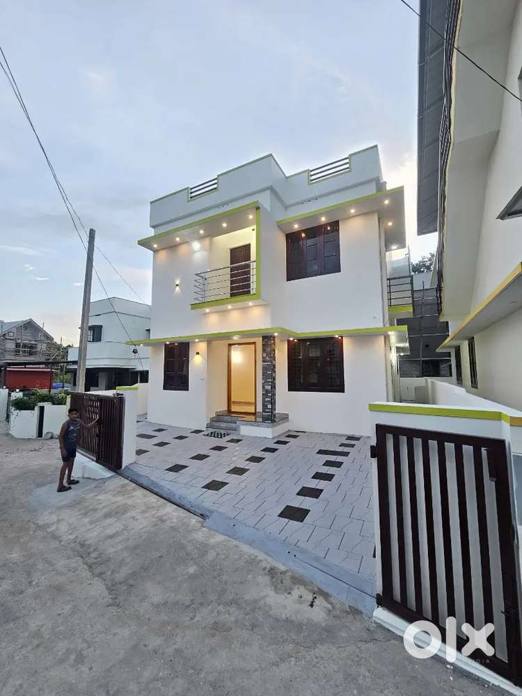 New house for sale Sreekaryam Powdikonam