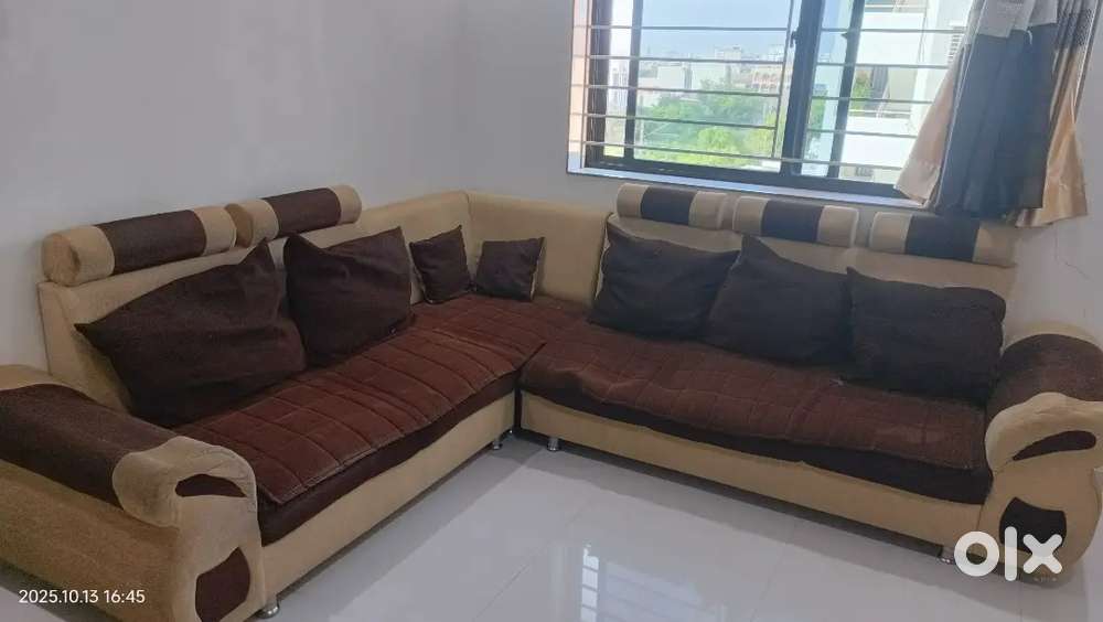 Sofa set brown and skin
