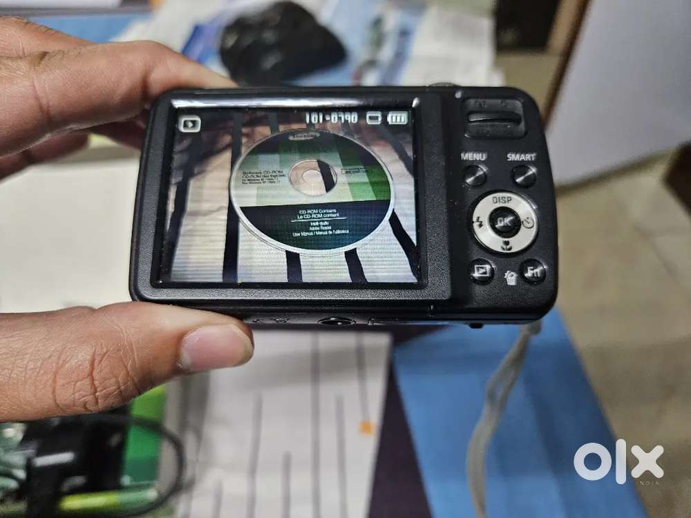 SAMSUNG DIGITAL CAMERA