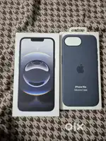 Mint condition 6 months old iphone 16e 256gb with Orginal apple case