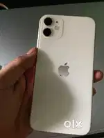 iphone 11 white colour feels premium in hand