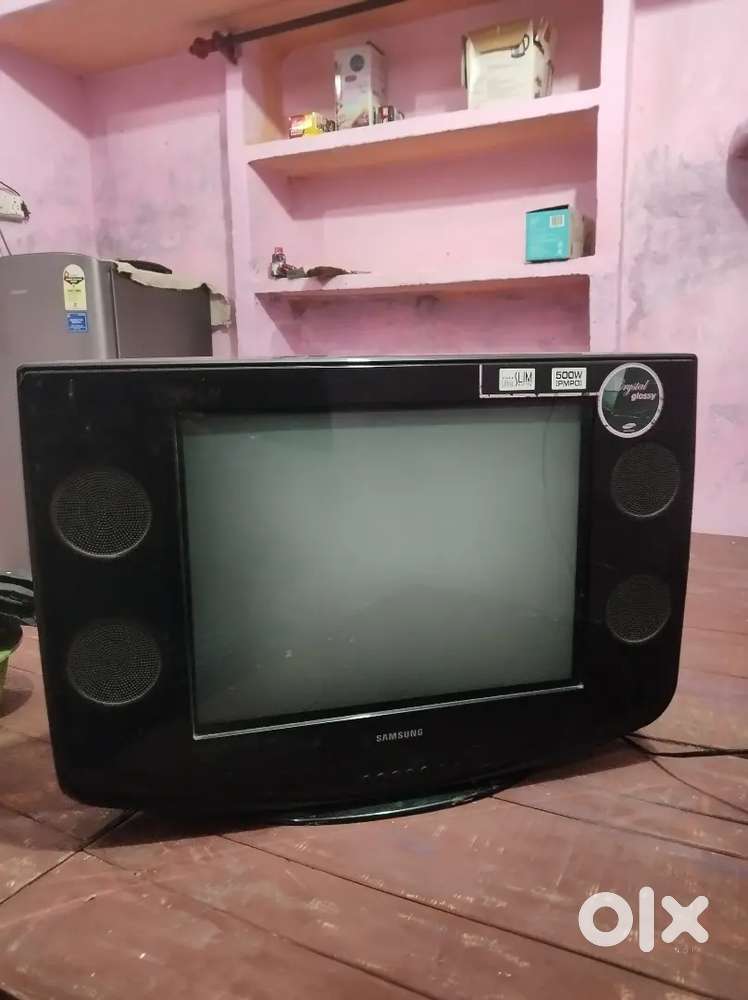 Samsung good condition tv with dth box