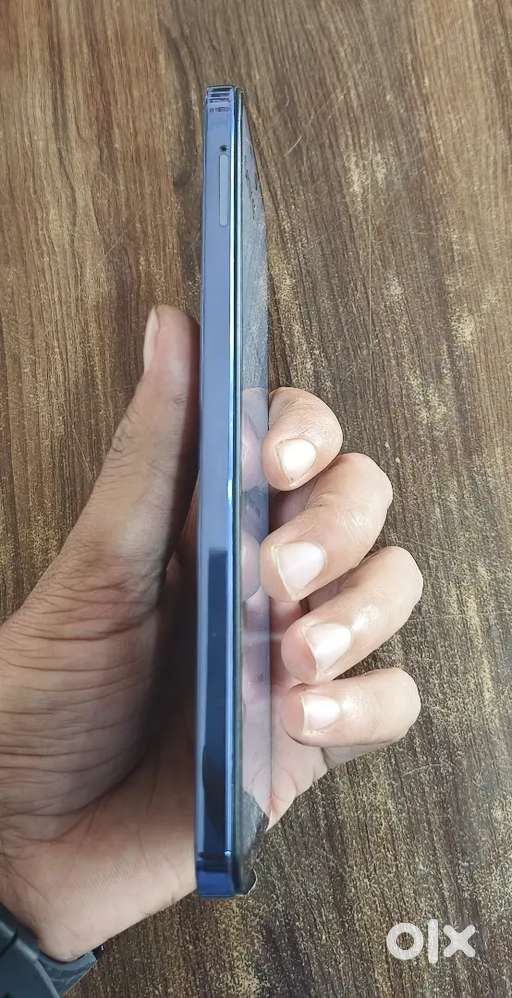Vivo y29 dual 5G wid waranty me sild fon all orignl time pass dur