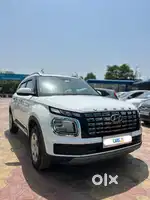 Hyundai Venue SX MT, 2022, Petrol