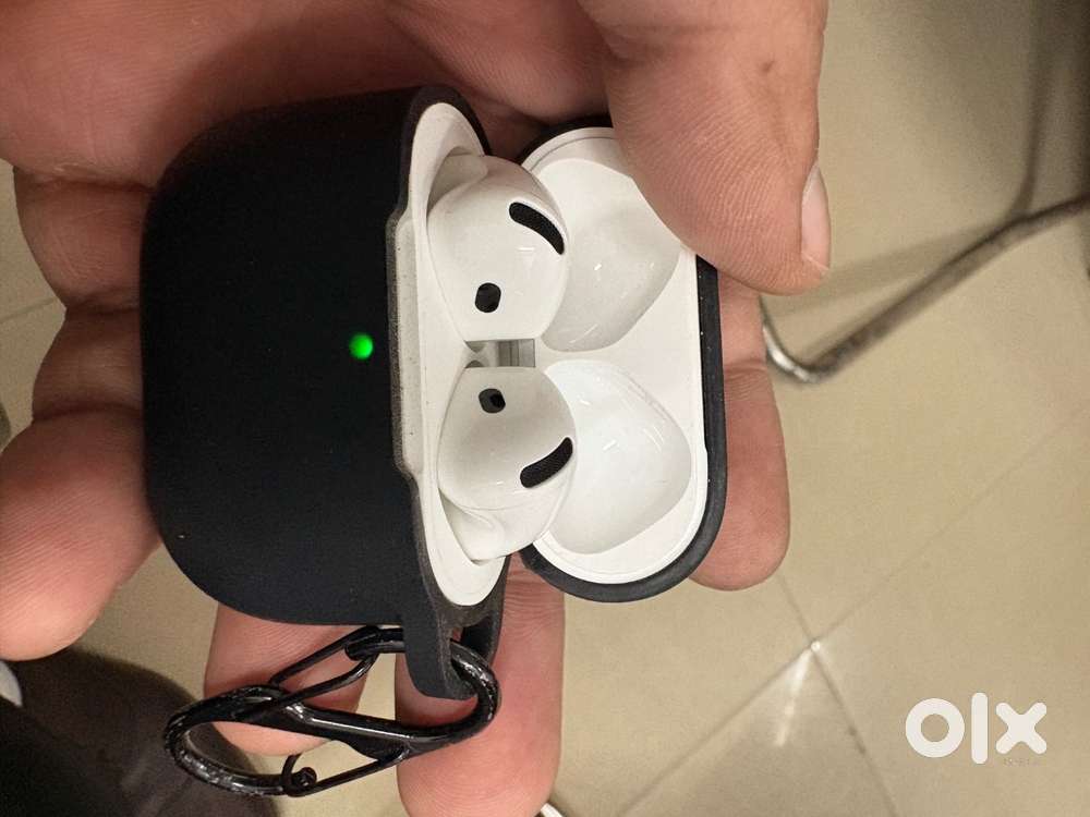 Airpods 4 with ANC