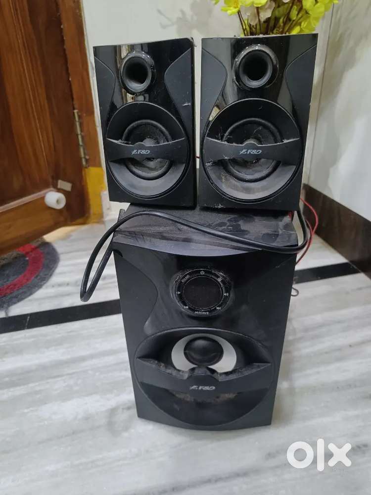 F and d 5.1 home theatre