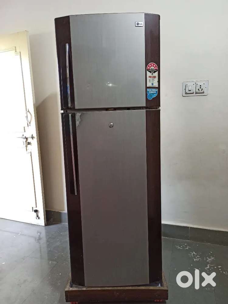 LG 5 Star  260 L   Fully Functional