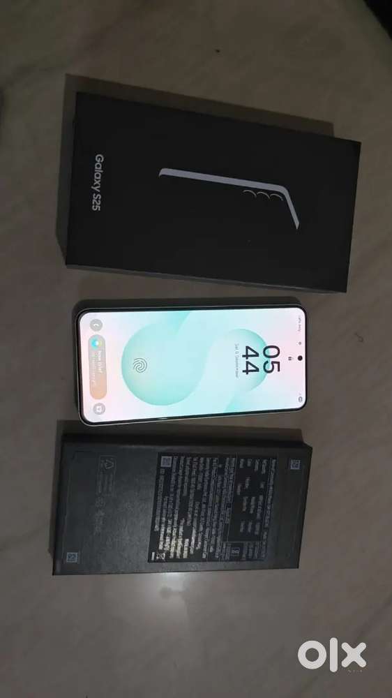 Samsung S25 mint green ( 12/256)