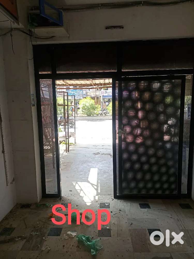 Main road shop,front & back shade,4 feet galary,Toilet,boring & corp,