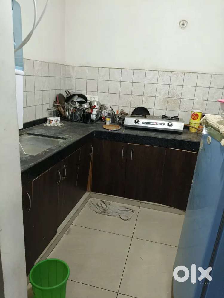 2bhk semi furnished flat for rent at bani park near by market