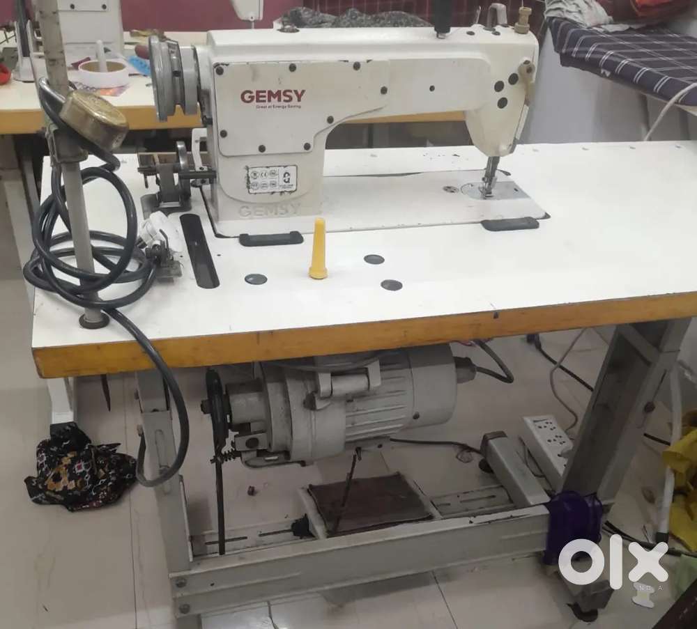 GEMSY SEWING MACHINE