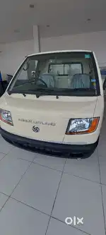 New saathi vehicle shoroom dealer