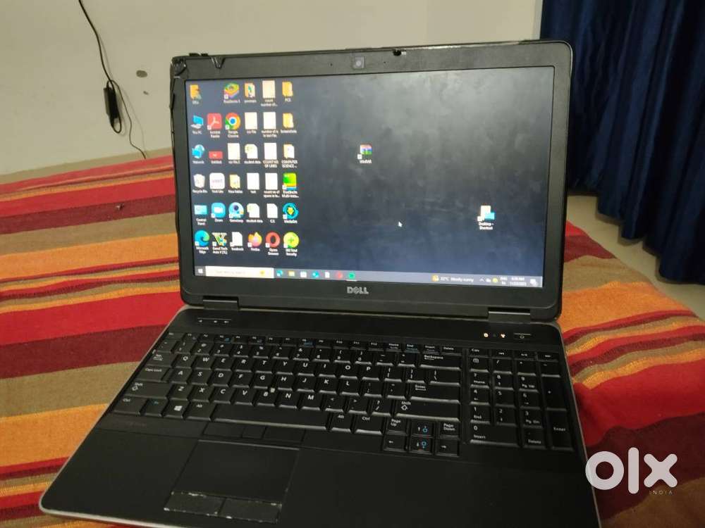 Dell laptop under 6,000 with charger