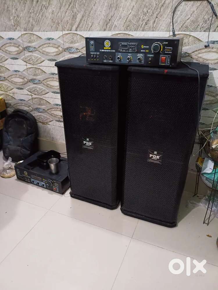 Double 12 inchi kolam hai aur amplifier