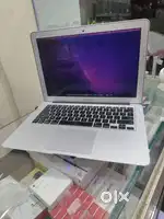 Apple Macbook Air (13Inch 2017)