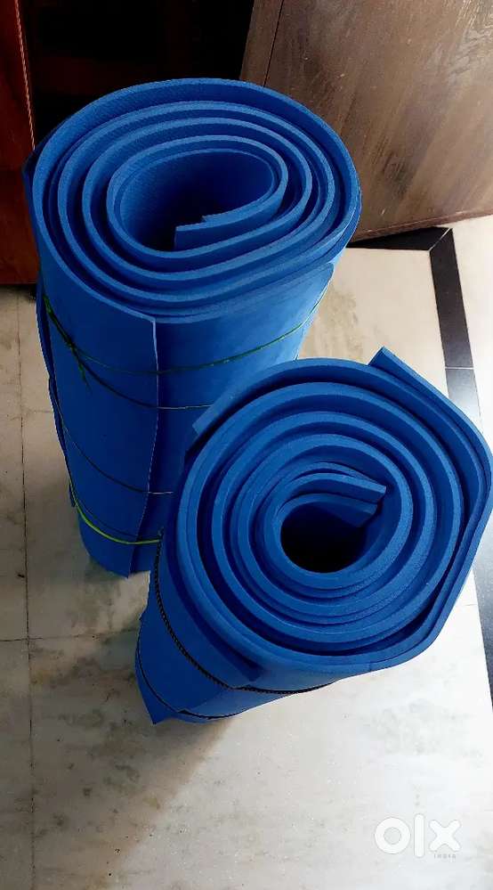 6 yoga mats for sale