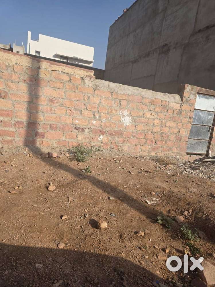 30 Y 60 East Facing Plot For Sell In Pal Road