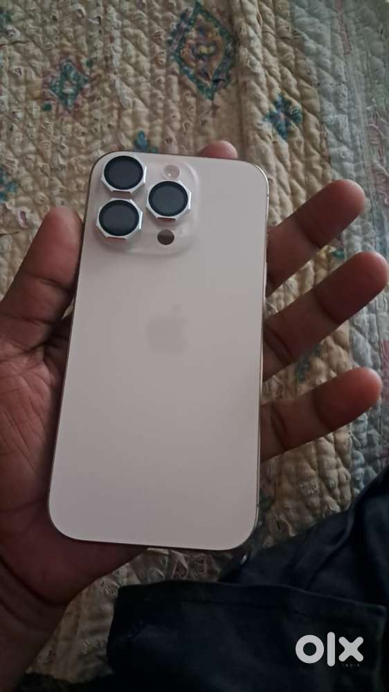i phone 16 pro
