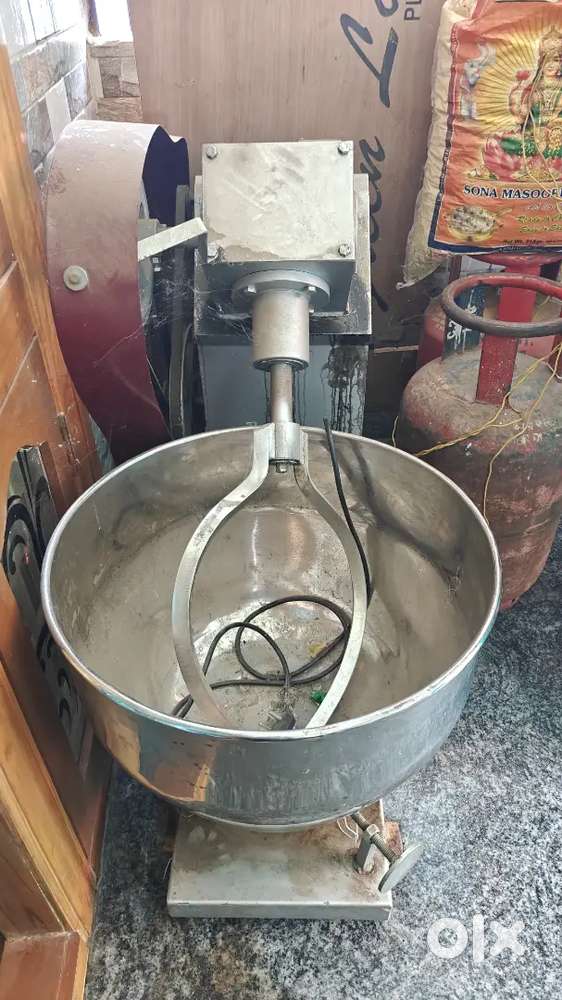 Dough kneder/ Atta kneder 10 kg machine