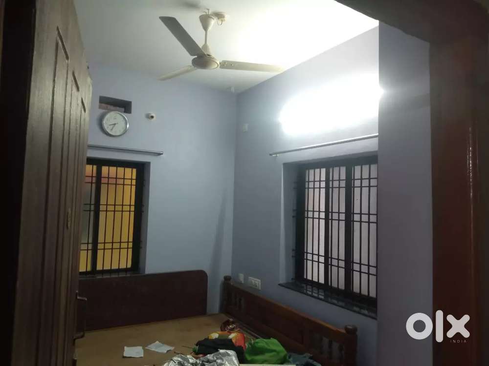 Ground floor rent hous 14000rent
