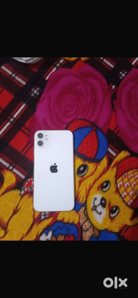 iPhone 11  6/64gb condition like New