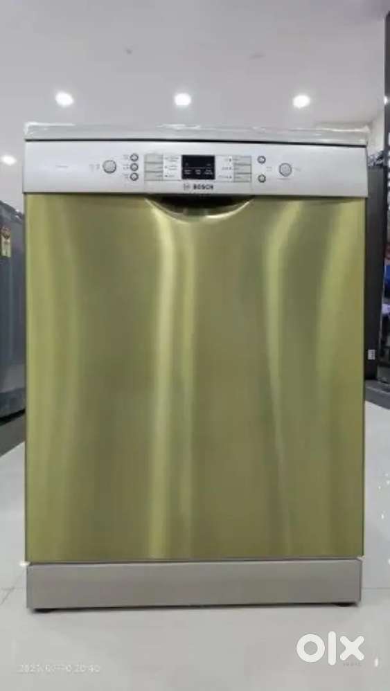 Bosch SMS66GI01I 13-Place Dishwasher — Excellent Working Condition”
