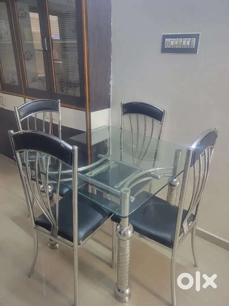 Dinning table