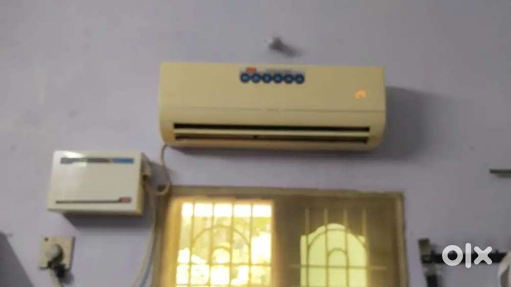 One ton Onida spit AC for sale