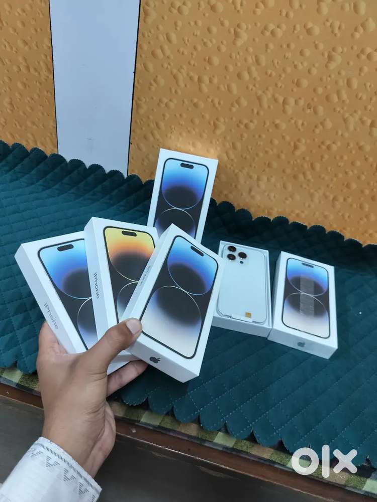 Today iphone 14pro 128gb box packed with bill and seller warranty