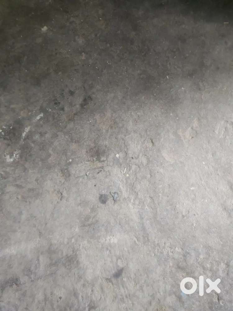 216 gaj ka plot h sale kar raha hu