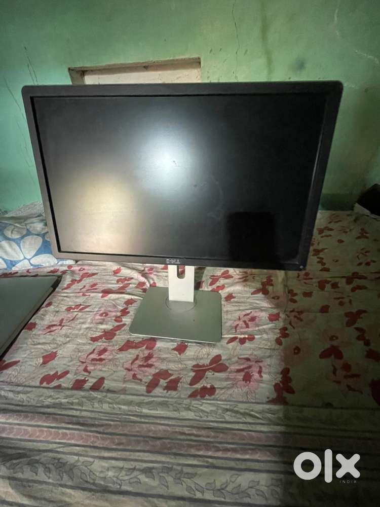 Dell LEd Adjustable Screen