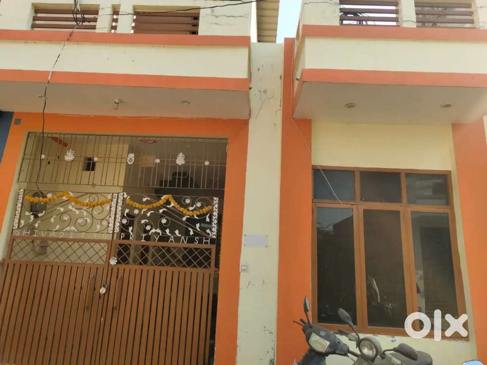 Prime location Gomti Nagar