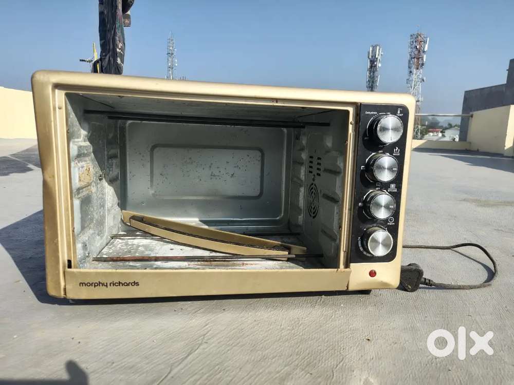 Morphy Richards Oven – Glass Door Broken – Working Condition
