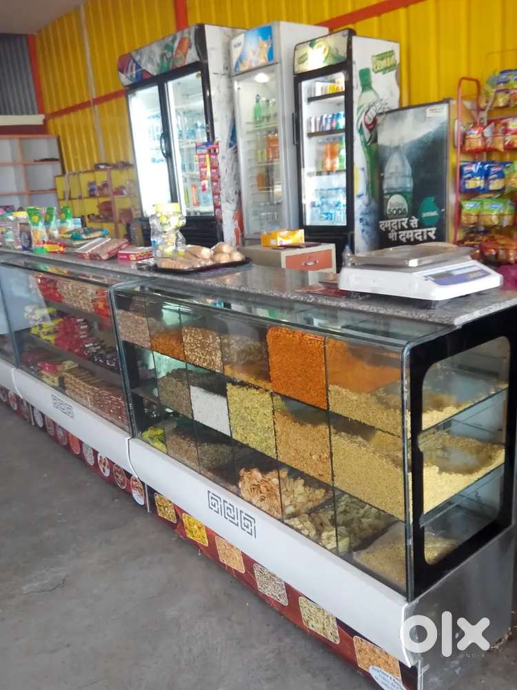 Restaurant sambhalne ke liye imandar ladki ki avashyakta hai