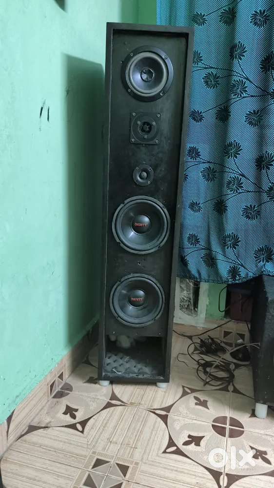 Tower box 2.1 (T line tuned) speaker and subwoofer box