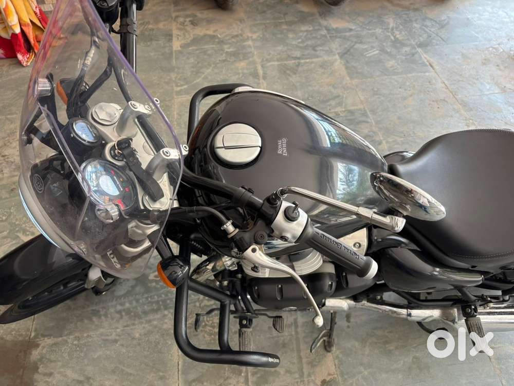 Super Meteor 650.