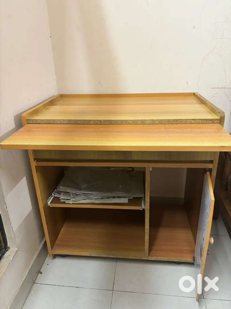 Wooden cabinates