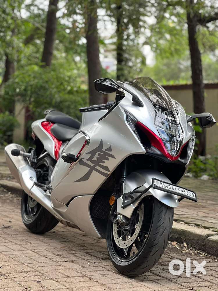 Offering Suzuki Hayabusa Gen 3 in Pune